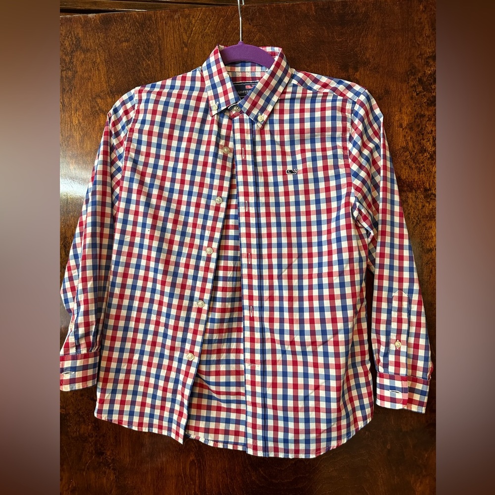 Boys Small 8-10 vineyard vines button down long sleeve